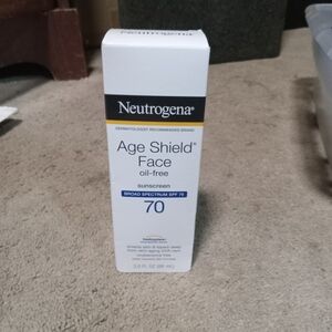Neutrogena face shield 70 sunscreen